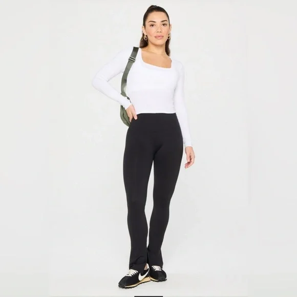Fabletics Define PowerHold Split Hem Leggings - Picture 4 of 5